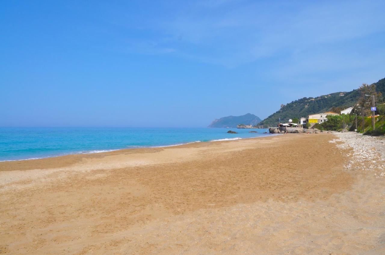 Natalia Apartment B With Panoramic Sea Views Of Agios Gordios Bay Exterior foto