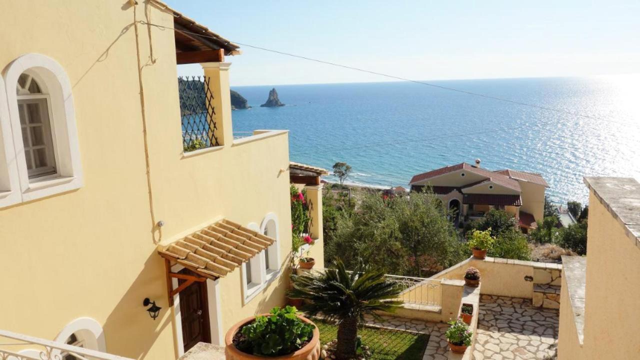 Natalia Apartment B With Panoramic Sea Views Of Agios Gordios Bay Exterior foto