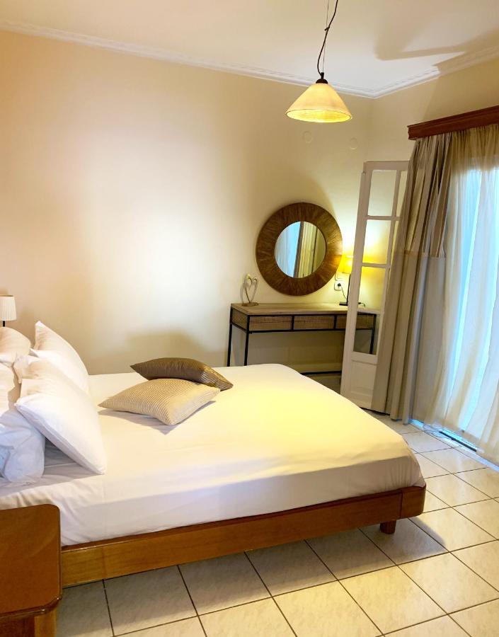 Natalia Apartment B With Panoramic Sea Views Of Agios Gordios Bay Exterior foto