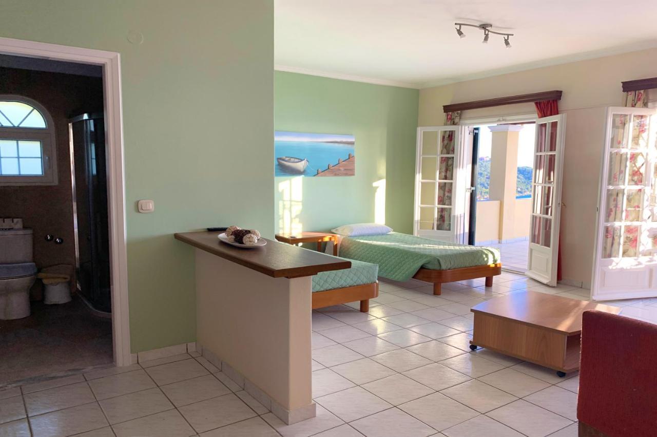 Natalia Apartment B With Panoramic Sea Views Of Agios Gordios Bay Exterior foto